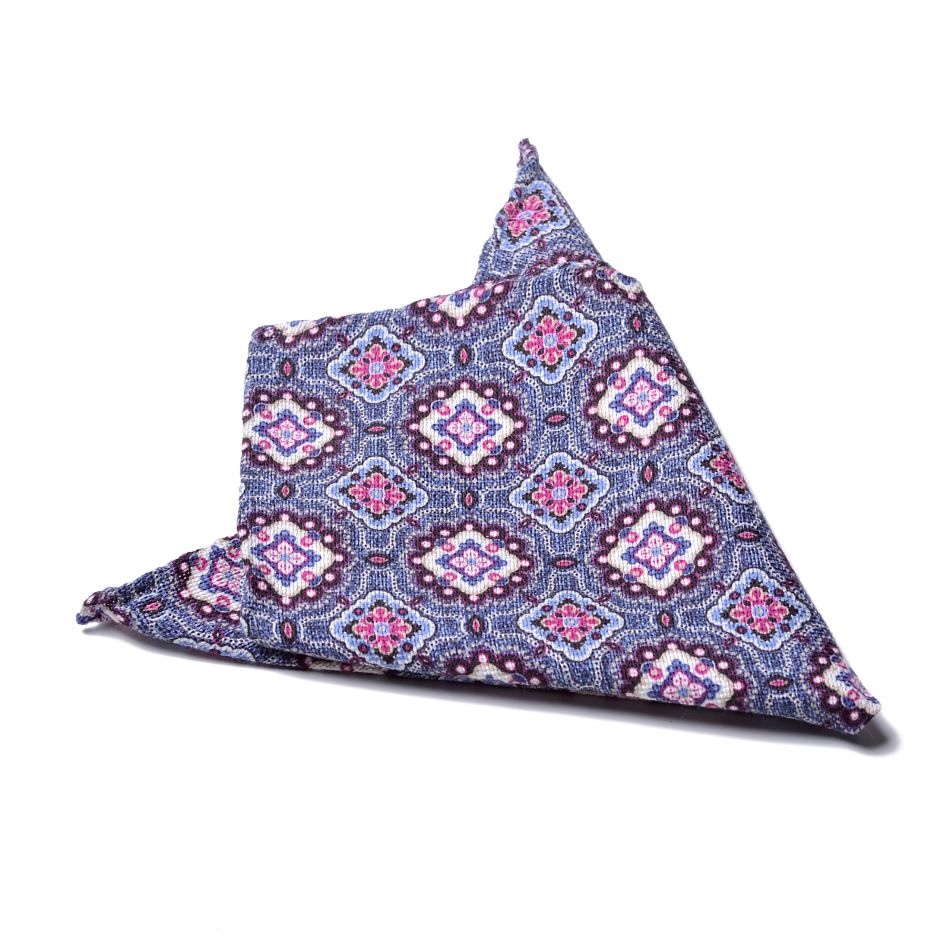 Платок нагрудный в карман сине-голубой в розово-белый цветочный орнамент (хлопок,шелк)
