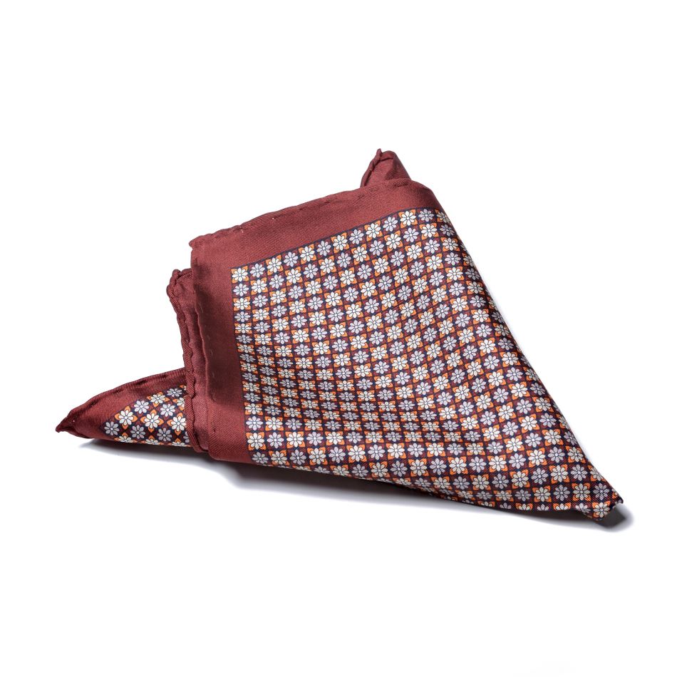 Платок нагрудный в карман кирпично-бордовый цвет с цветочным рисунком (шелк)