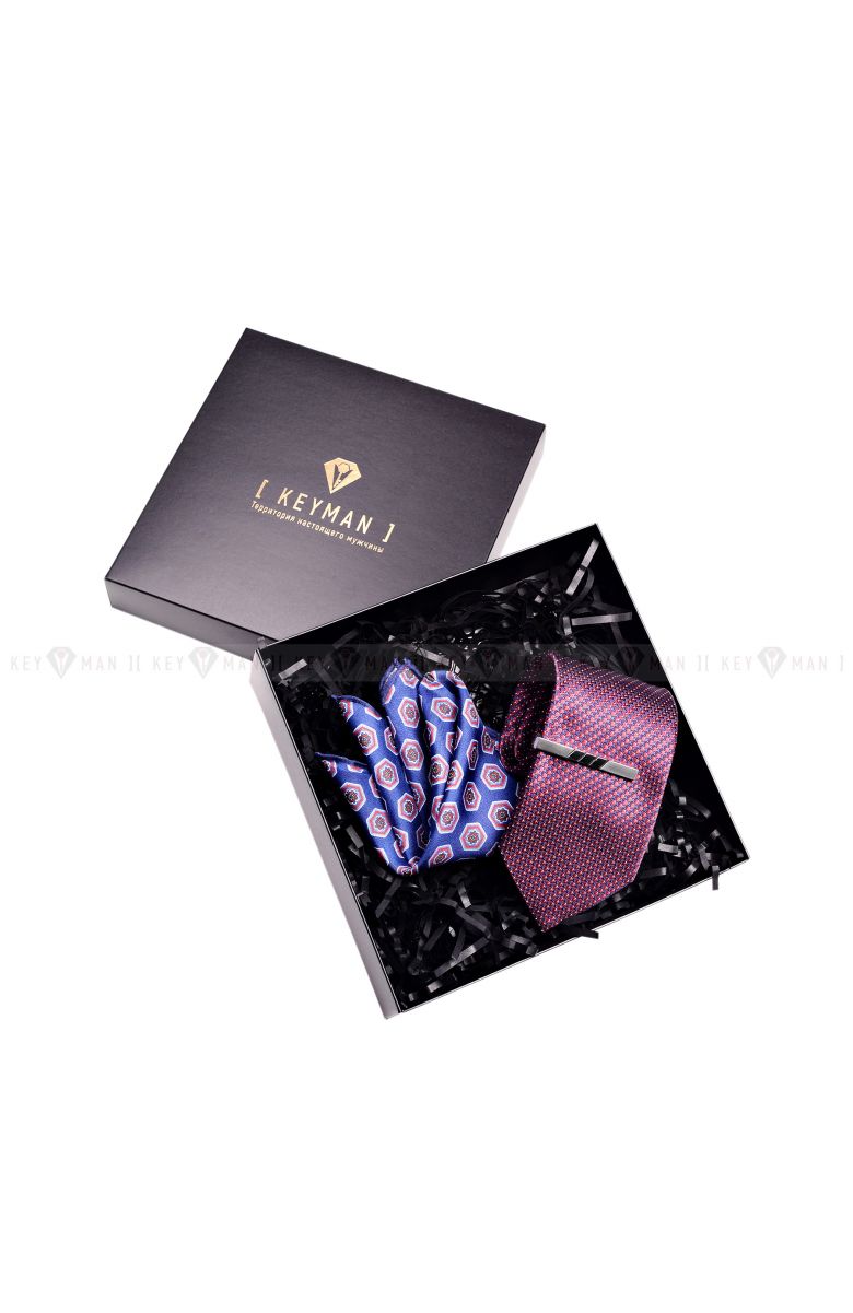 Пример подарочного набора Keyman (фирменная коробочка, галстук, зажим и платок)