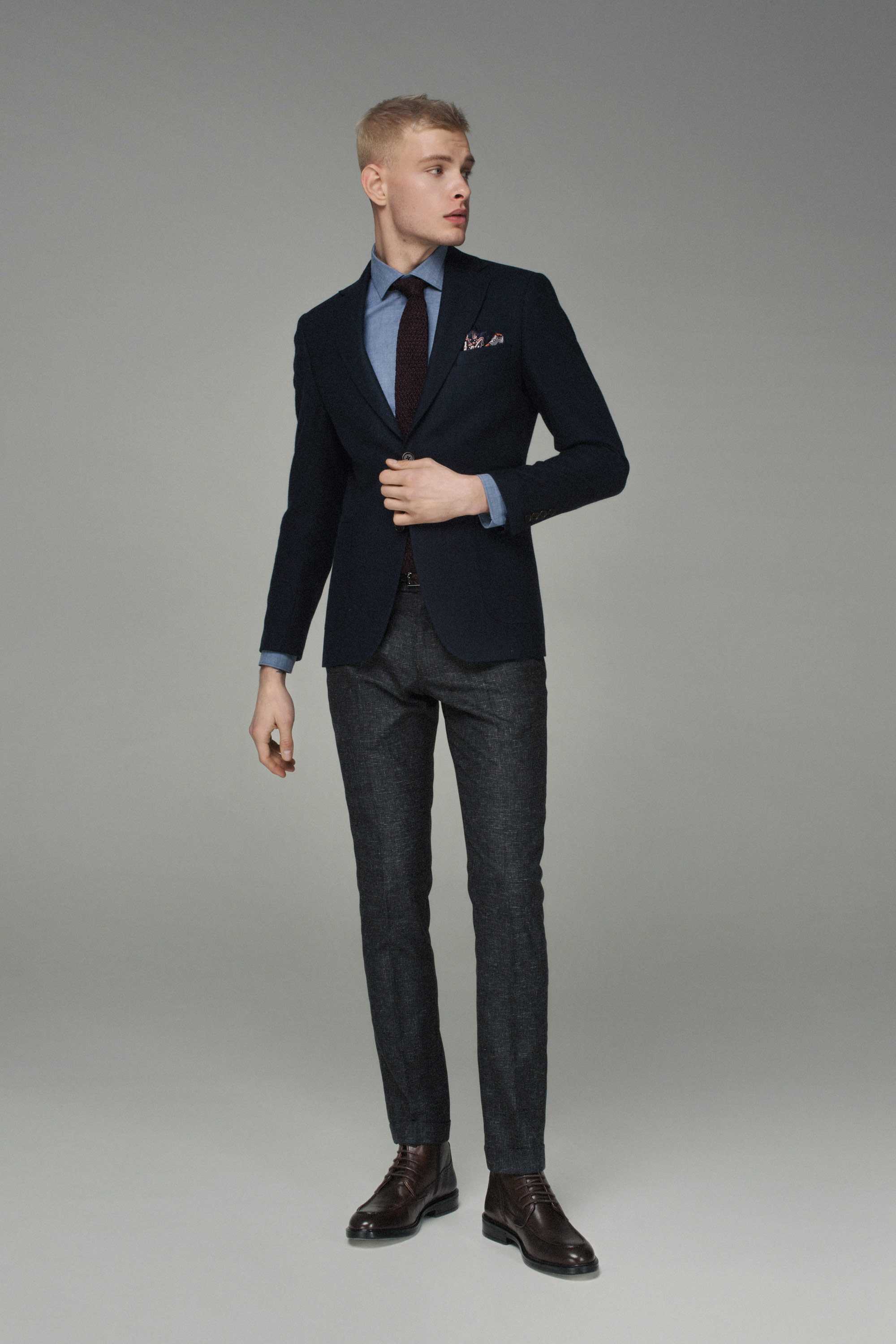 Пиджак мужской темно-синий с накладными карманами