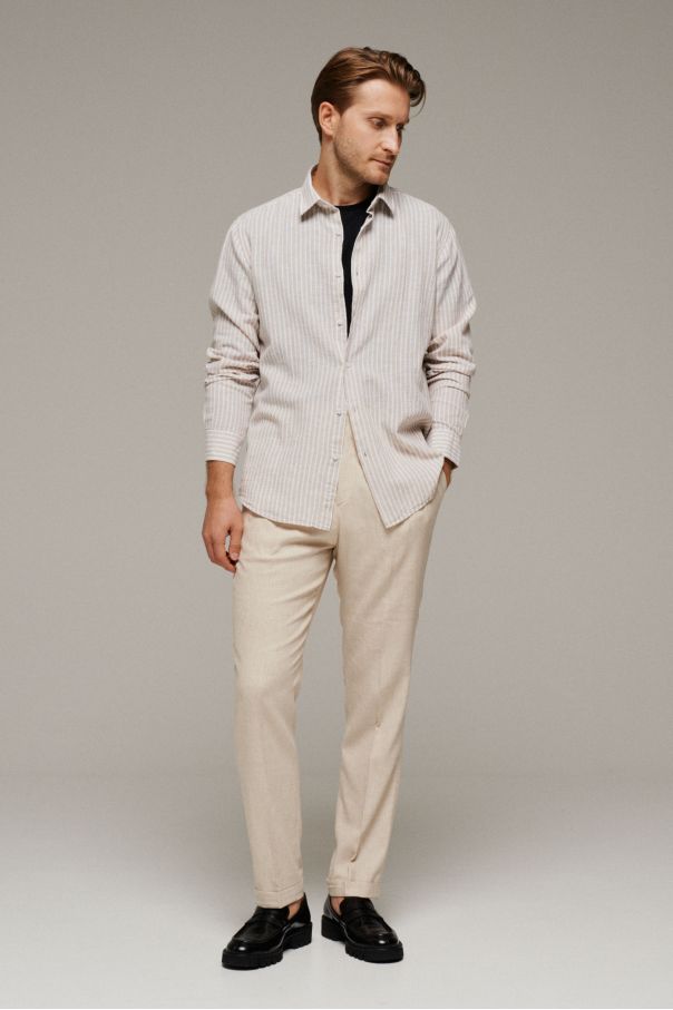 Рубашка мужская бежевая в крупную белую полоску, классика воротник (Regular Fit)