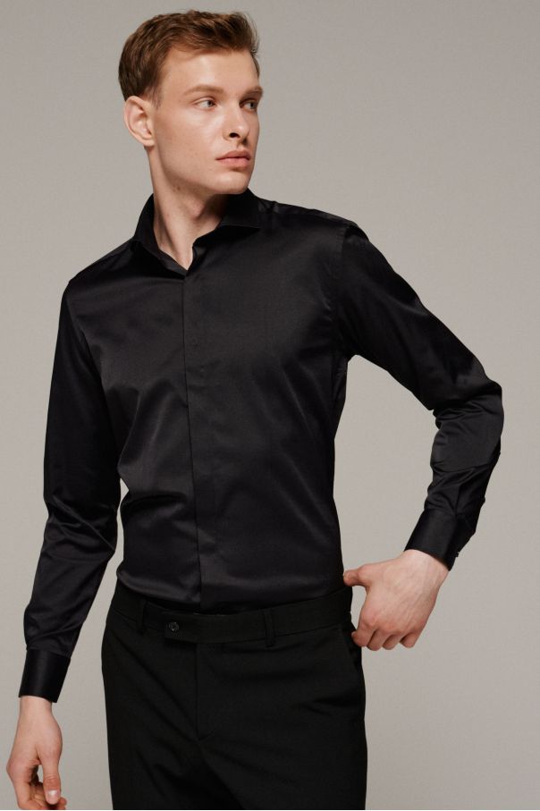 Рубашка мужская черная, закрытая планка, с акульим воротником (Regular fit)