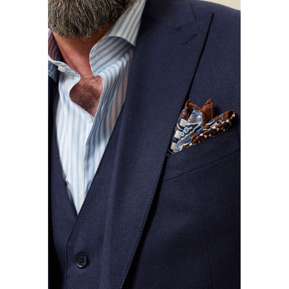 Платок нагрудный в карман, в коричнево-голубой принт, итальянский шелк