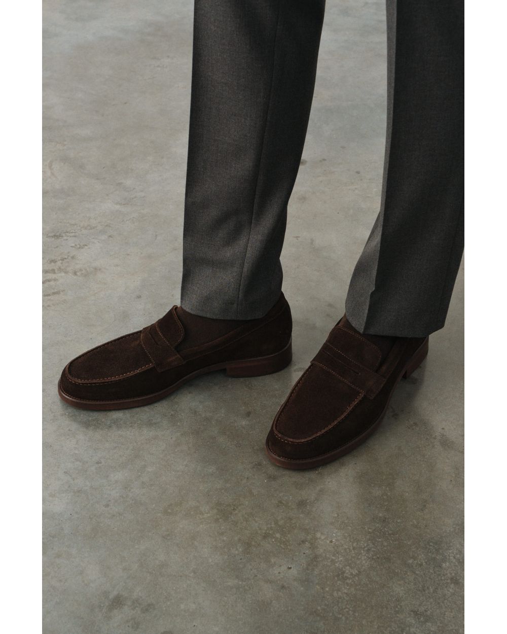 Пенни лоферы замшевые, коричневые (ivy loafer)