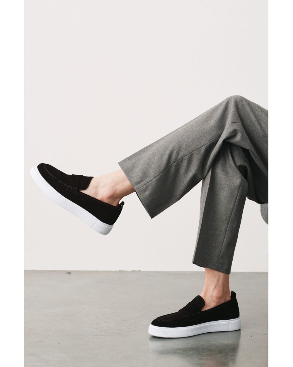 Туфли мужские черные замшевые слипоны пенни-лоферы (slip-on penny loafers)