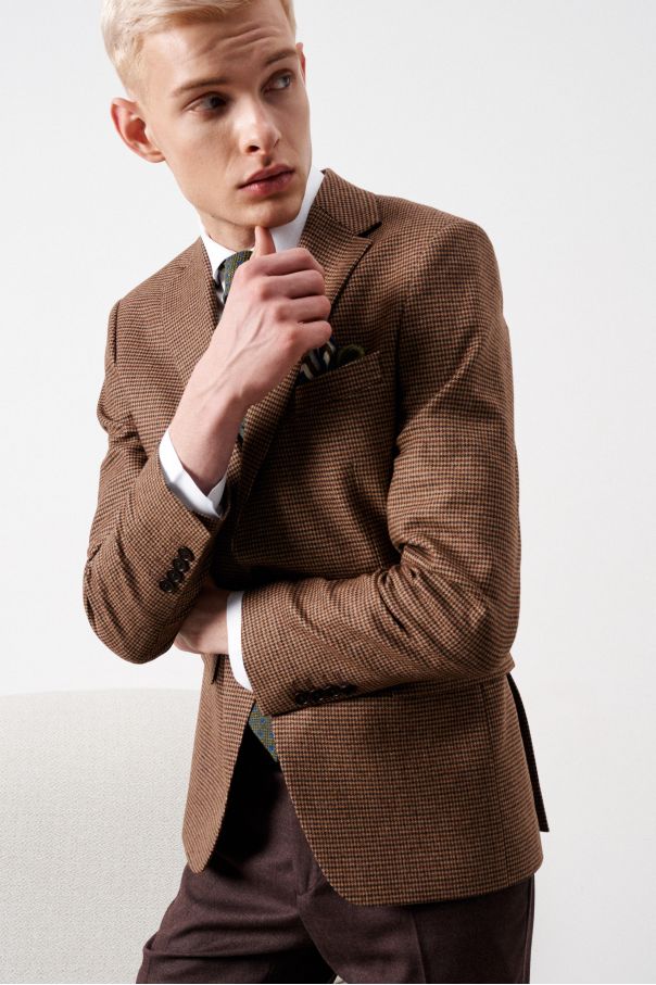 Пиджак мужской бежевый в коричнево-чёрную "гусиную лапку", с английскими лацканами