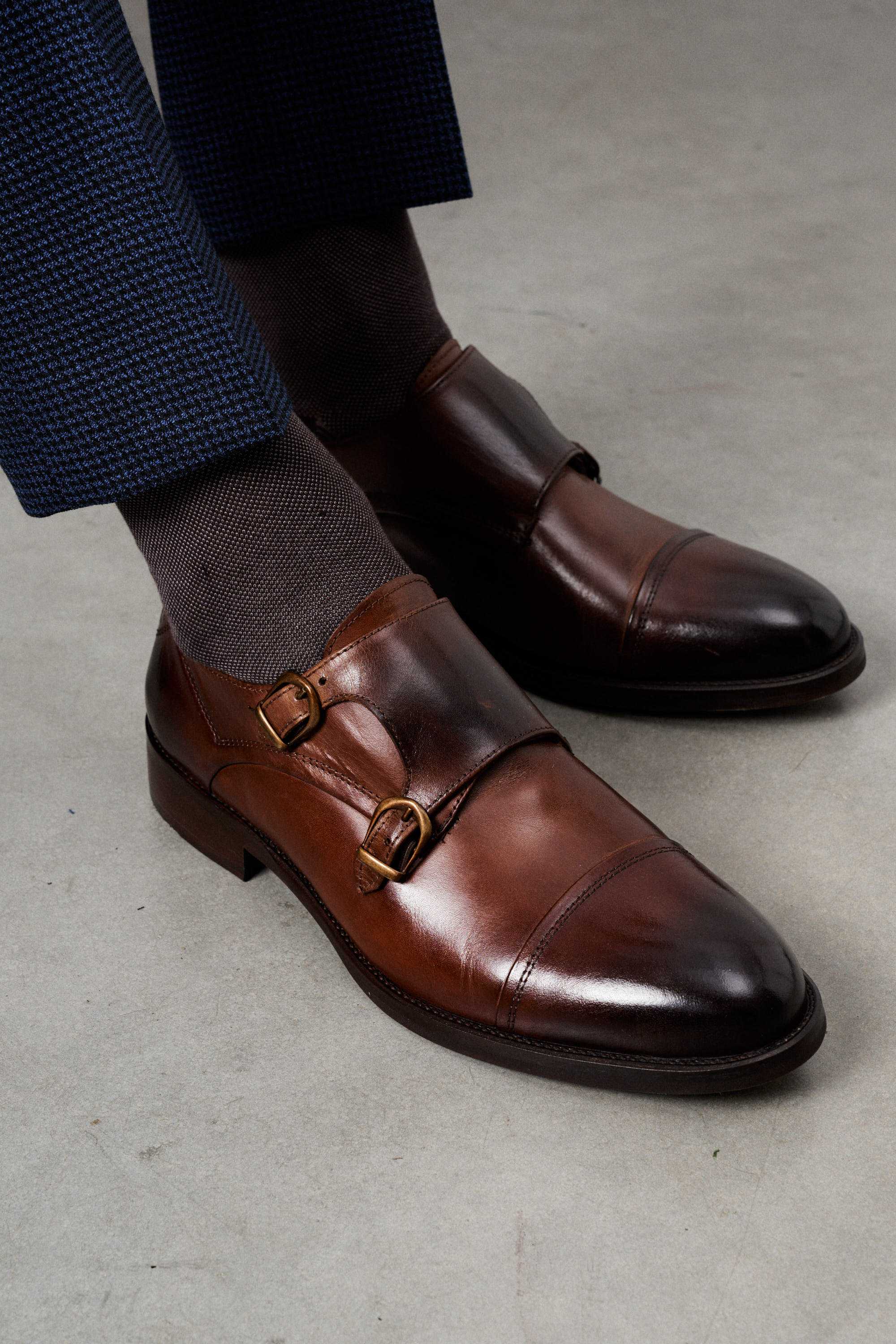 Туфли мужские дабл-монки коричневые, с отрезным мысом и декоративной строчкой