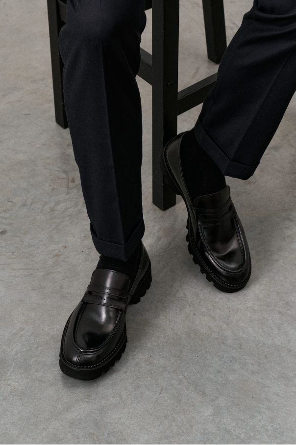 Туфли мужские пенни-лоферы на высокой подошве, черный глянец