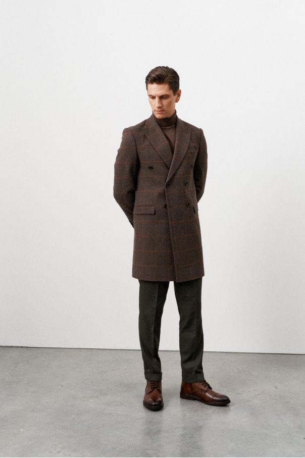 Пальто двубортное мужское коричневое, в крупную клетку, демисезонное