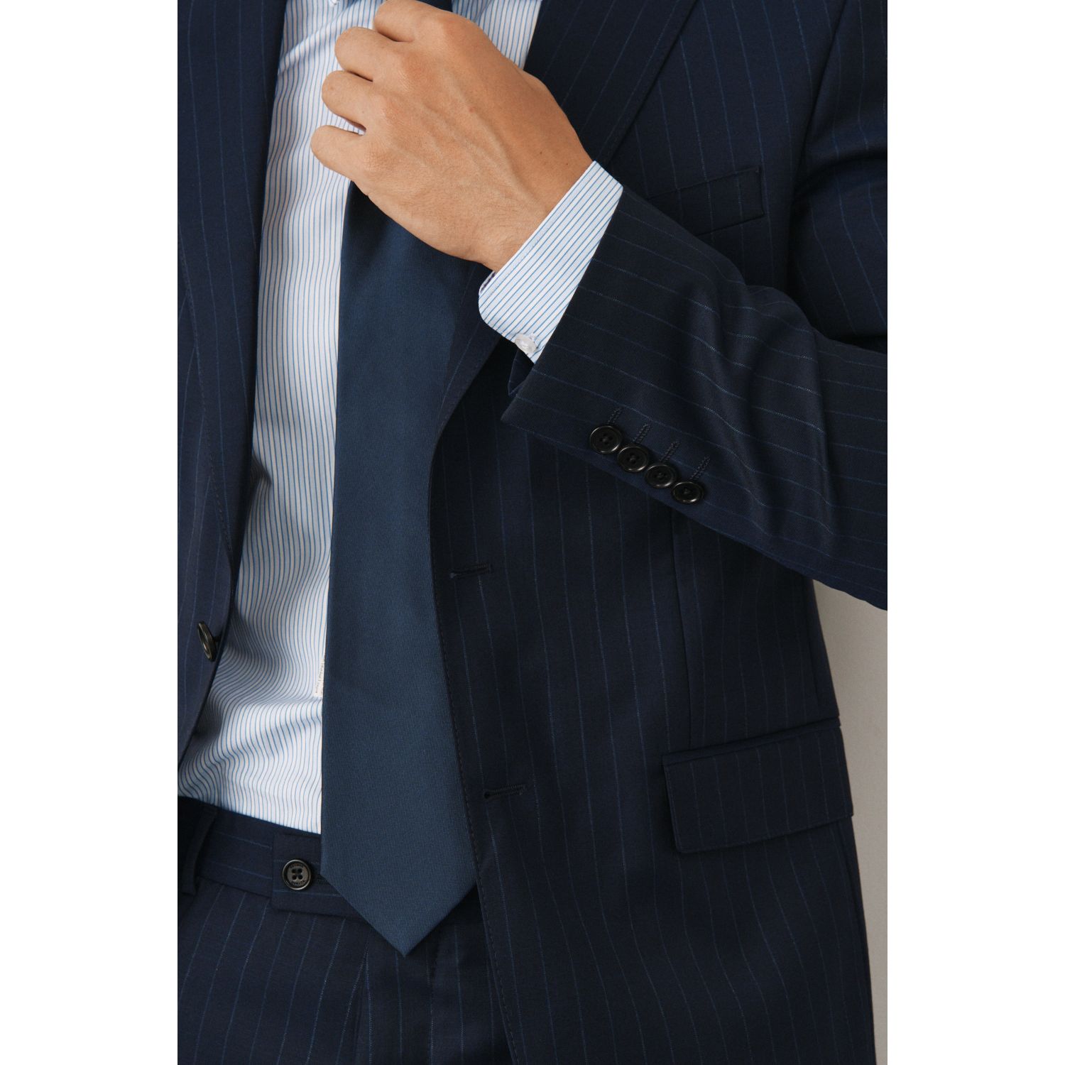 Галстук синий в мелку фактуру