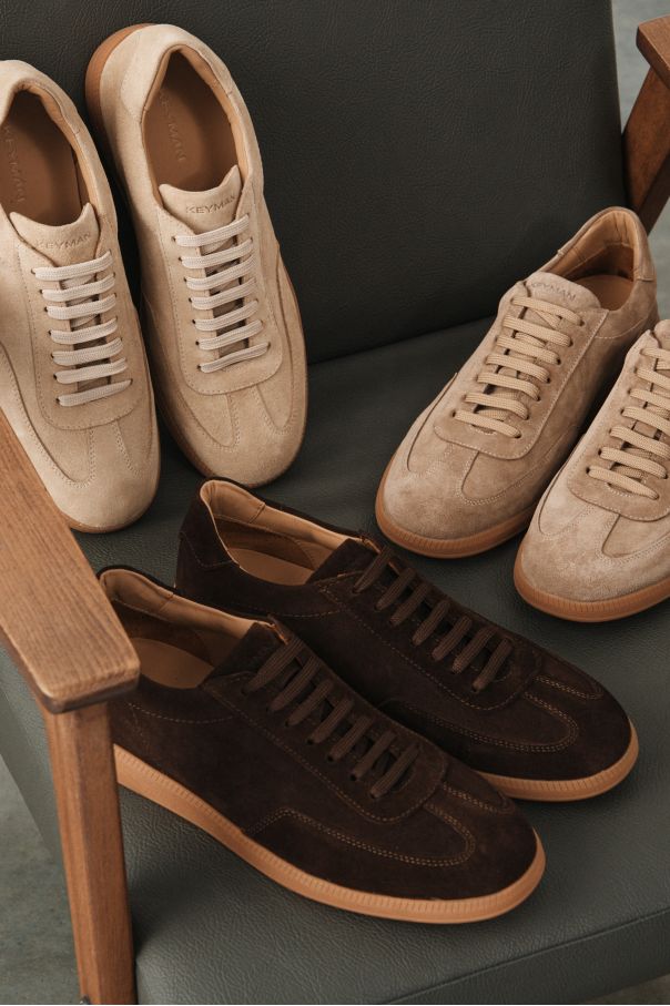 Кеды бежевые замшевые на светло-коричневой подошве