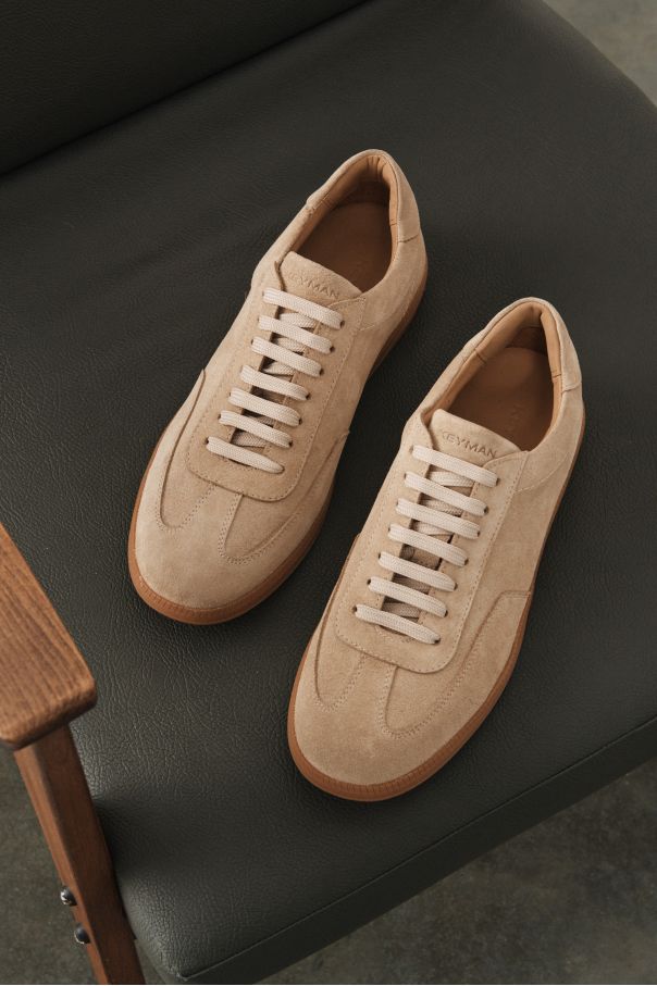 Кеды бежевые замшевые на светло-коричневой подошве