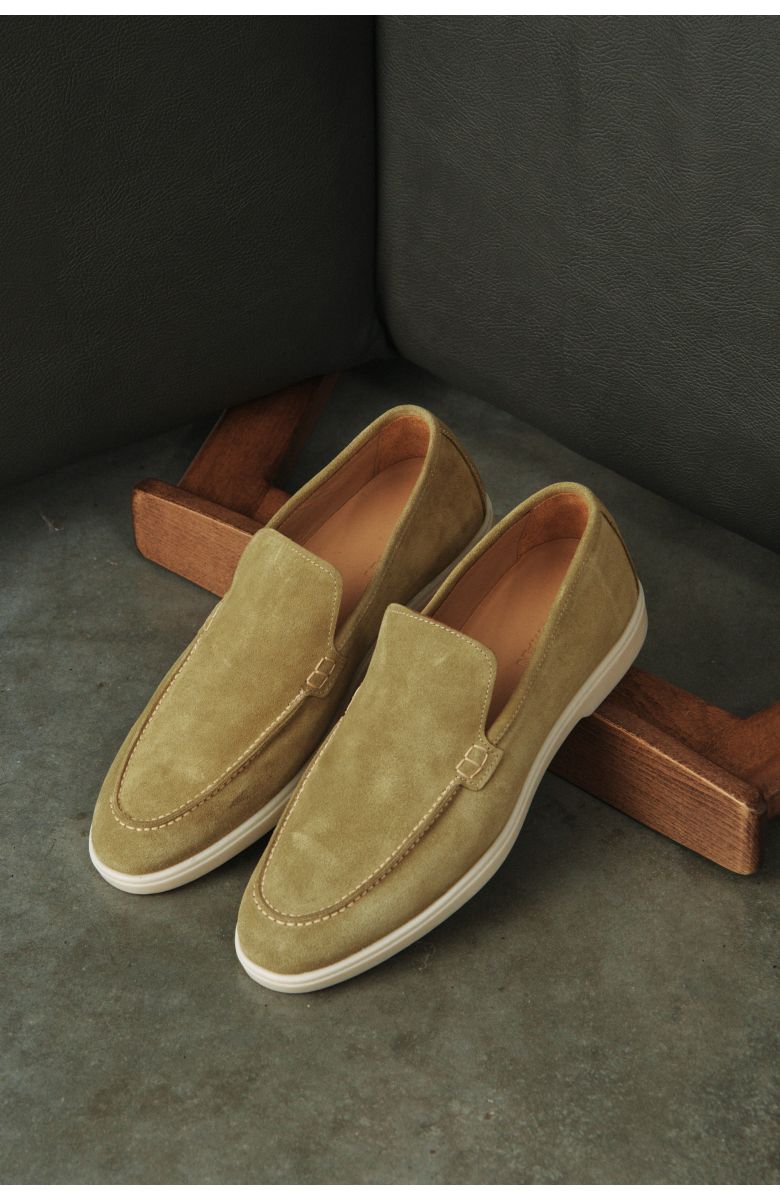 Лоферы светло-оливковые из замши, облегченные (Summer Walk Loafer)