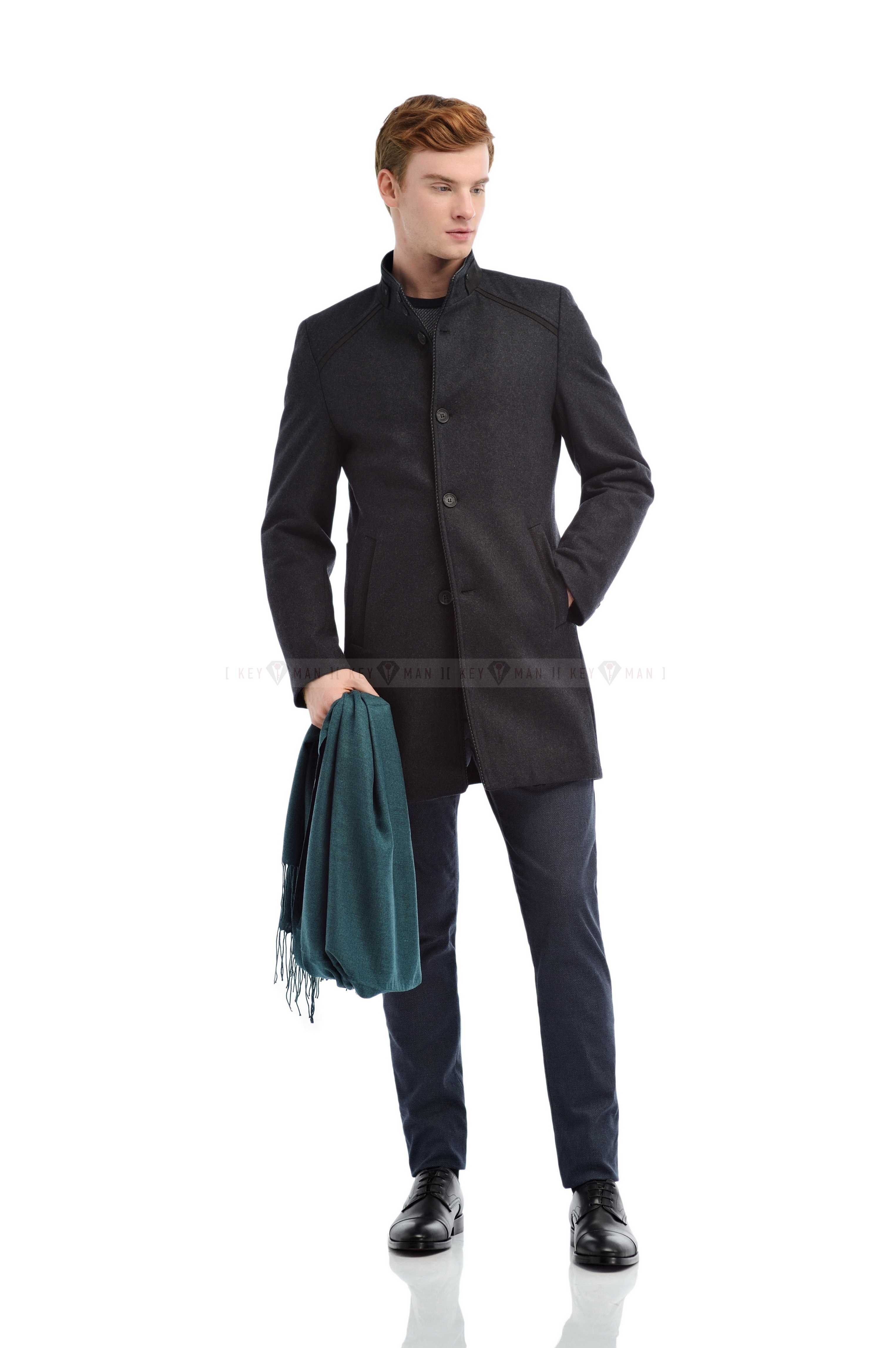 Пальто мужское шерстяное серое утепленное мехом с кожаным кантом